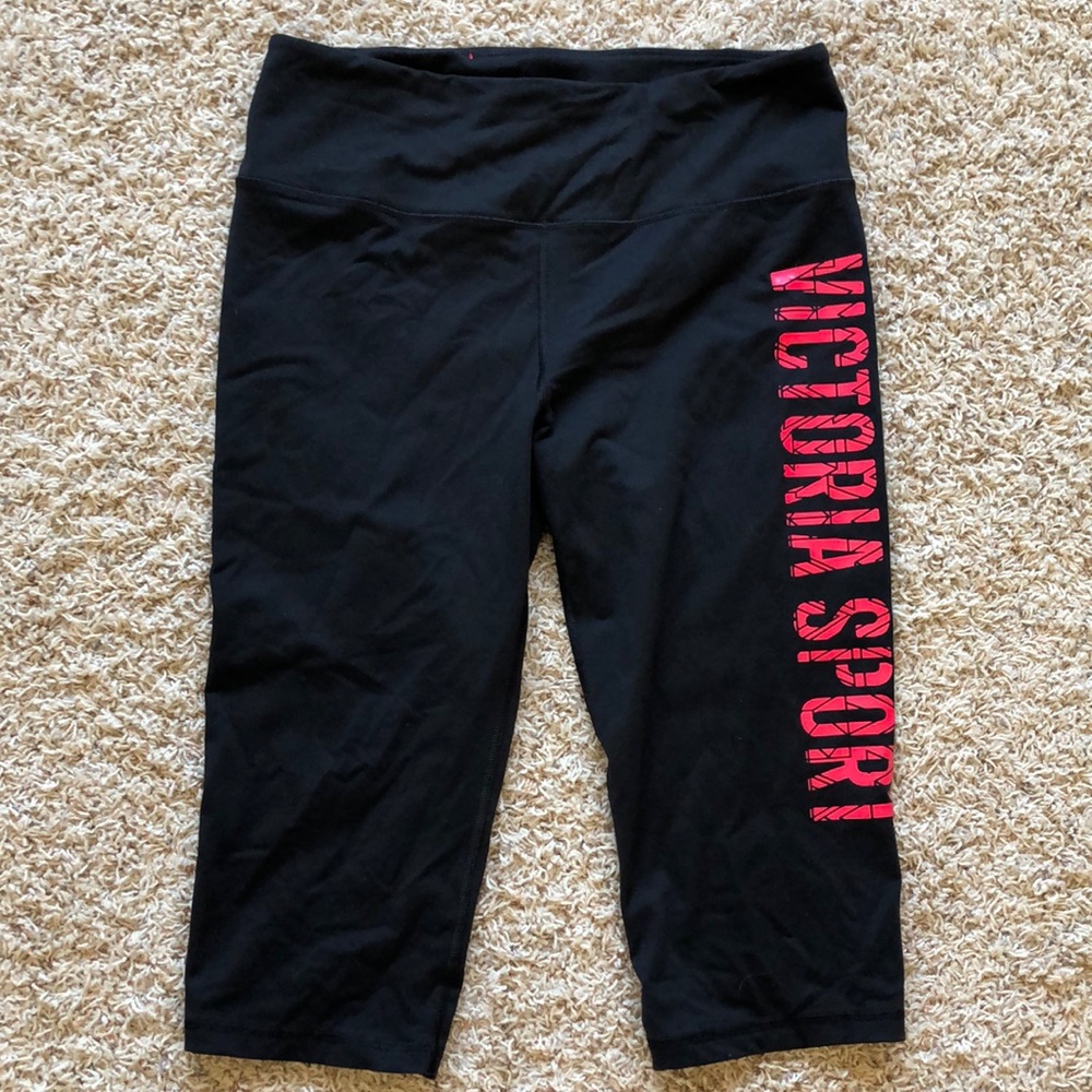 VS Sport crop leggings